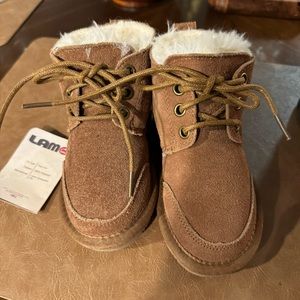 Lamo Chukka Boots Suede Chestnut Kids Size 8